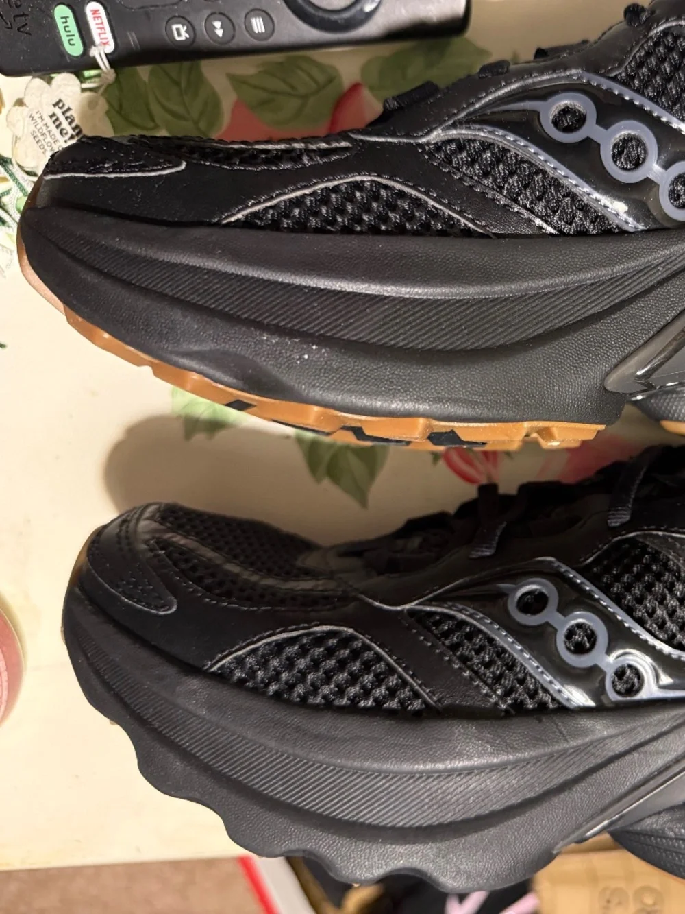 Saucony new grid